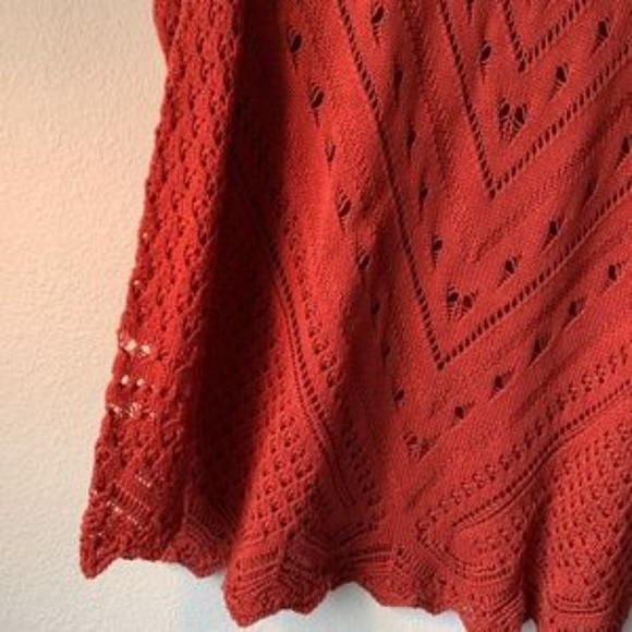 Burnt Orange V-neck Sweater Top With Scalloped Hem - Size Small - Picture 8 of 8